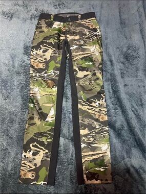 Under Armour Girls' Green Camo Trousers with Black Side Panels